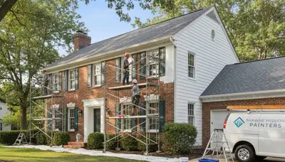 Painter serving homes in Overland Park, KS, for interior and exterior painting services